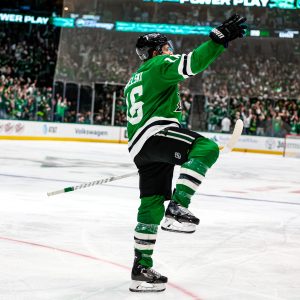 Dallas Stars Keep Season Alive: First Win of the Series in the Overtime